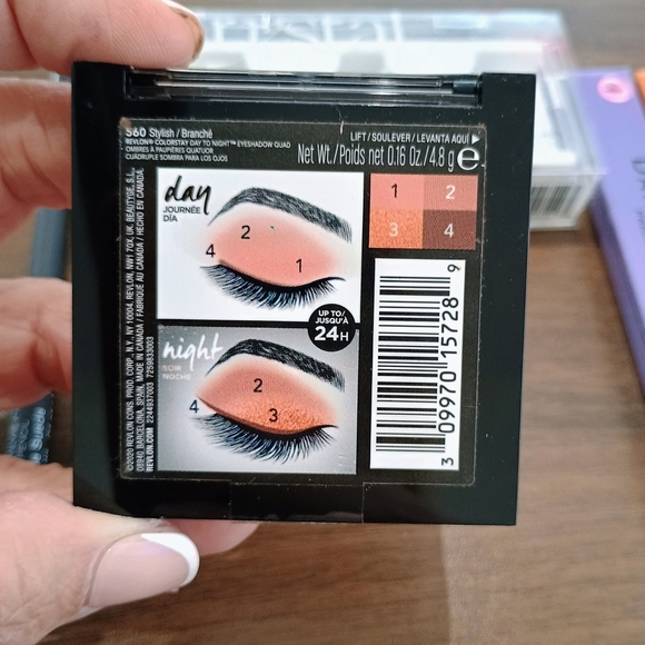 Eye Makeup Set w/ Lashes, 3 Blk Eyeliners, 1 Revlon Eyeshadow & 1 Blue Eyeliner - Picture 5 of 6